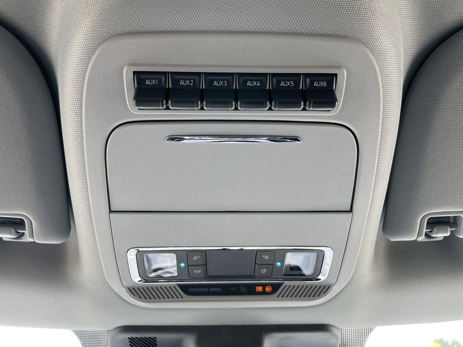 2026 Ford Super Duty F-350 DRW LARIAT