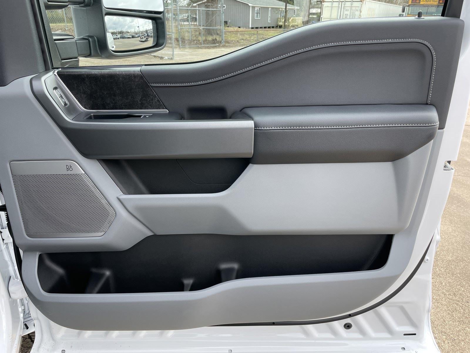 2026 Ford Super Duty F-350 DRW XLT