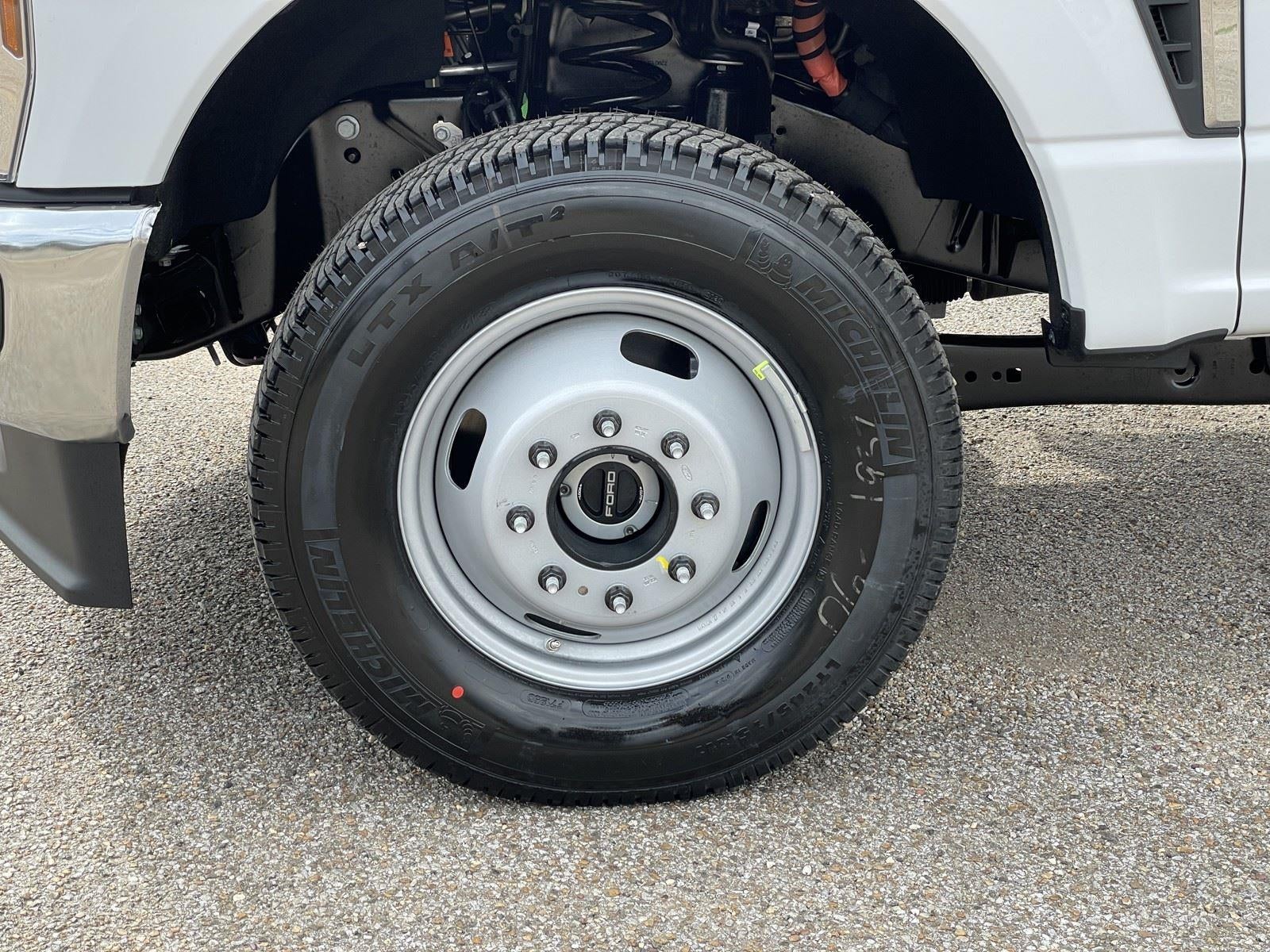 2026 Ford Super Duty F-350 DRW XLT