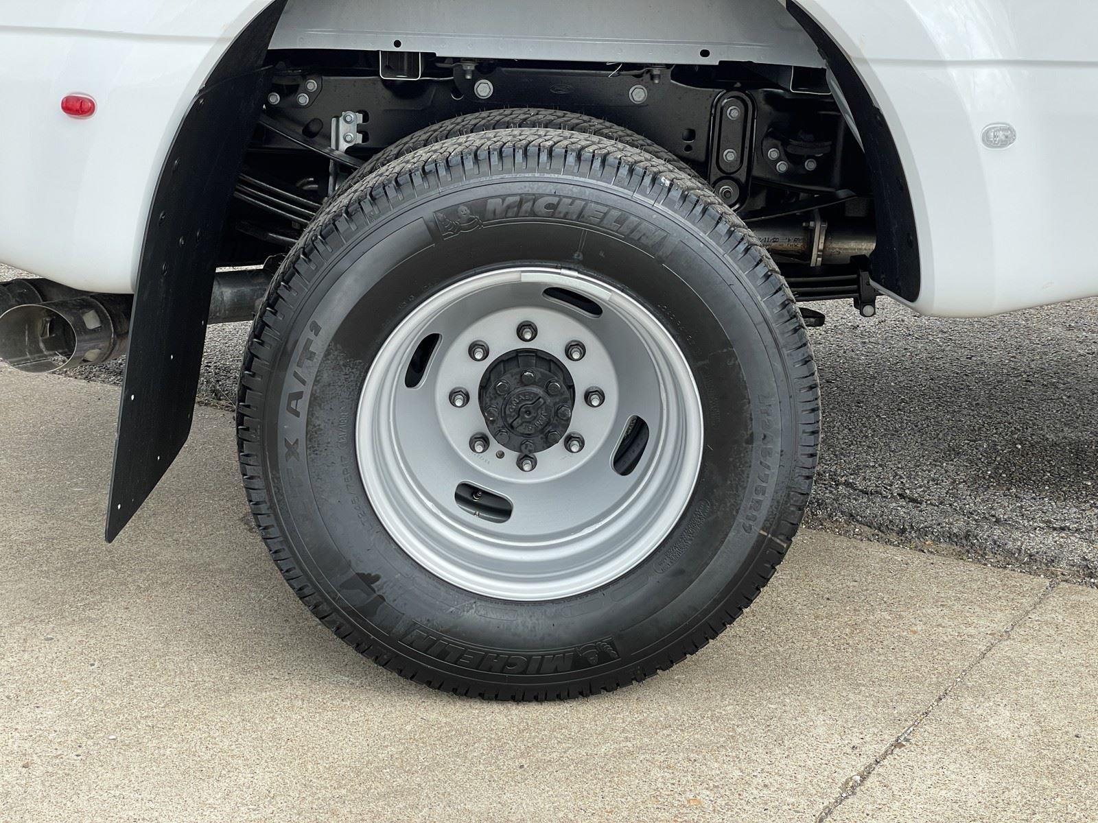 2026 Ford Super Duty F-350 DRW XLT