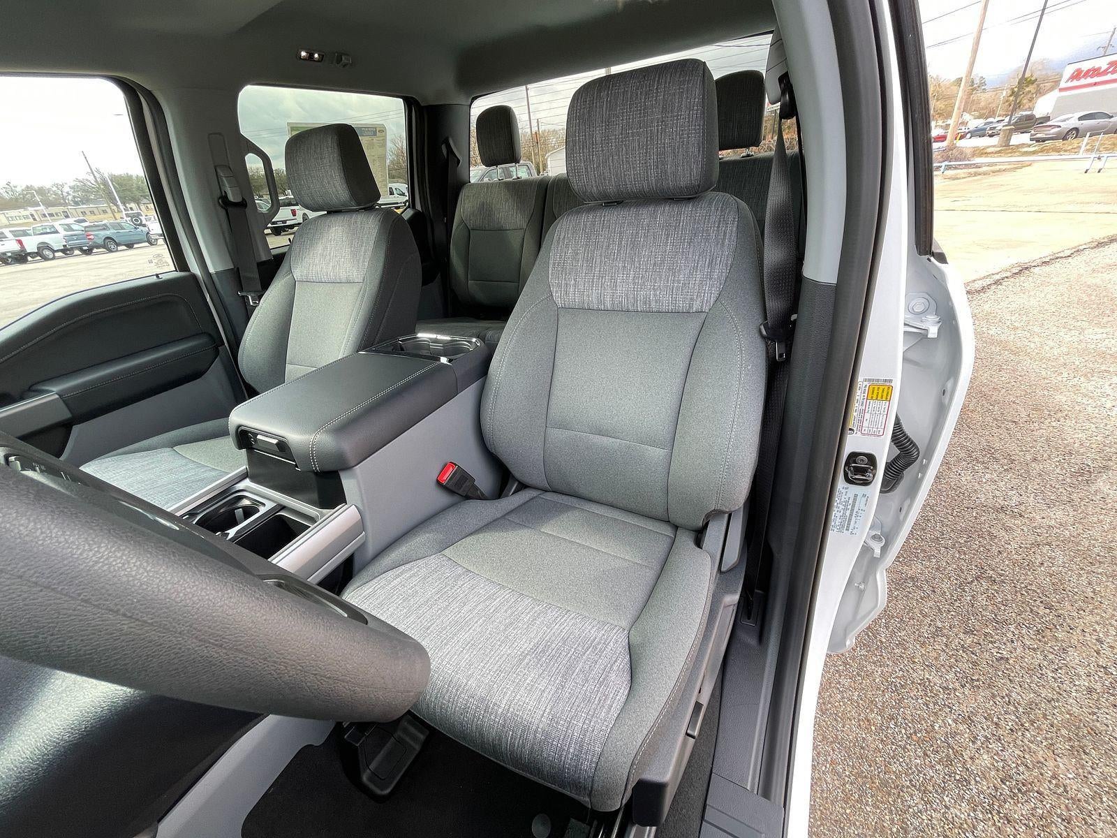 2026 Ford Super Duty F-350 DRW XLT