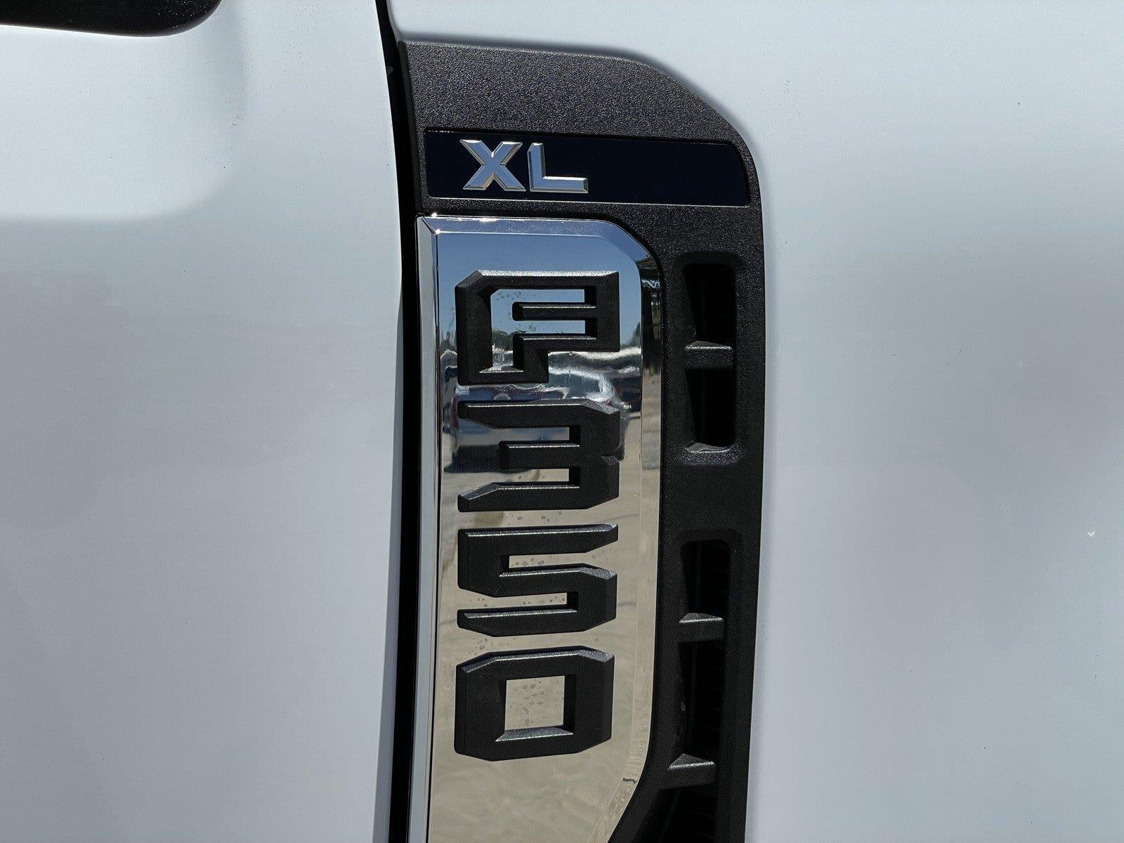 2026 Ford Super Duty F-350 Drw XL
