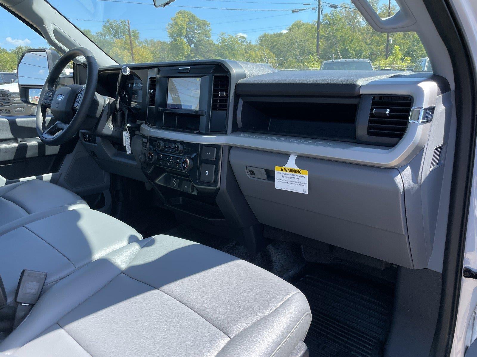 2027 Ford Super Duty F-250 SRW XLT