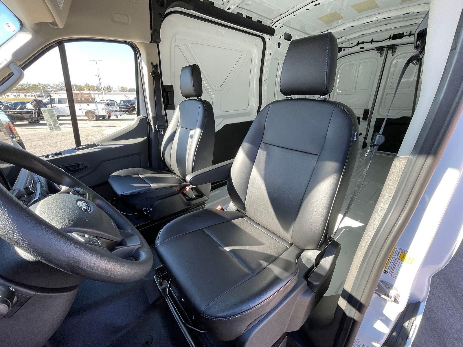 2026 Ford Transit Cargo Van T-250 148 MED RF 9150 GV