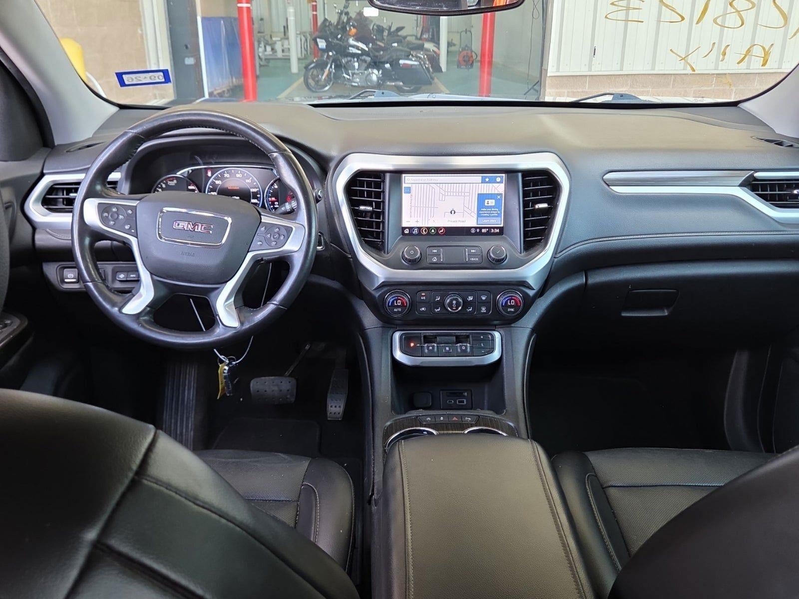 2022 GMC Acadia SLT