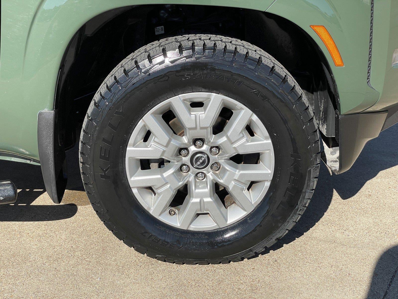2023 Nissan Frontier SV