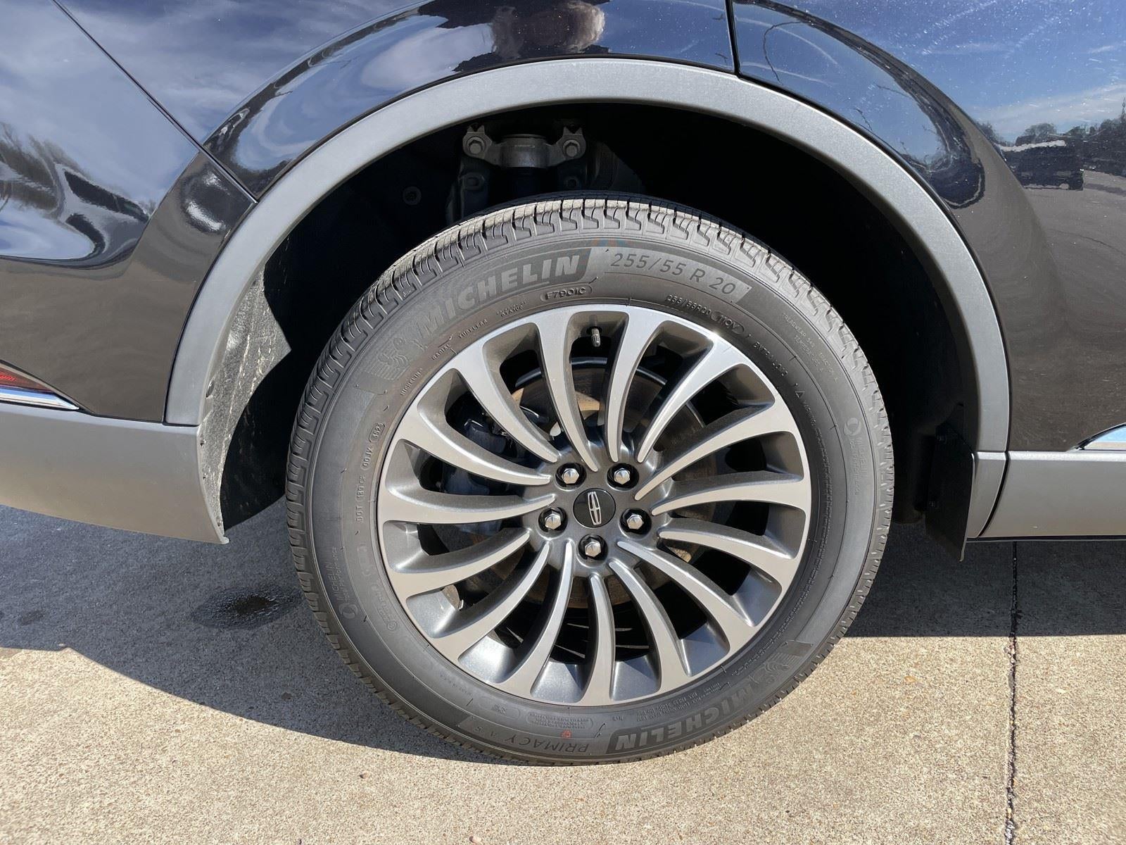 2023 Lincoln Aviator Standard