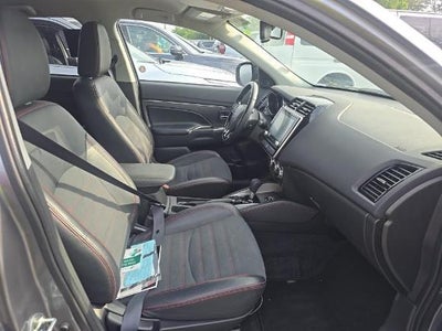 2025 Mitsubishi Outlander Sport SE