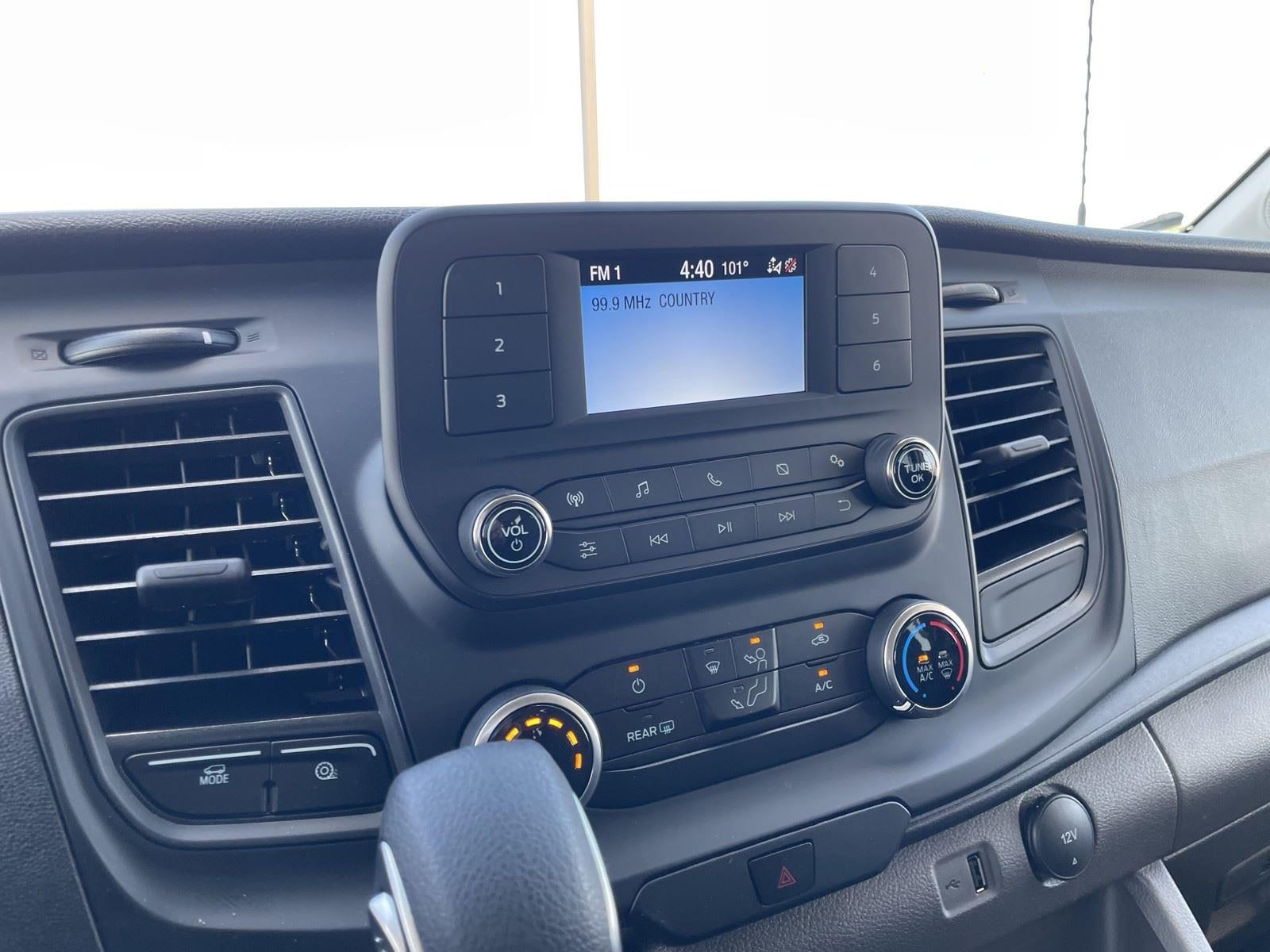 2025 Ford Transit Passenger Wagon XL