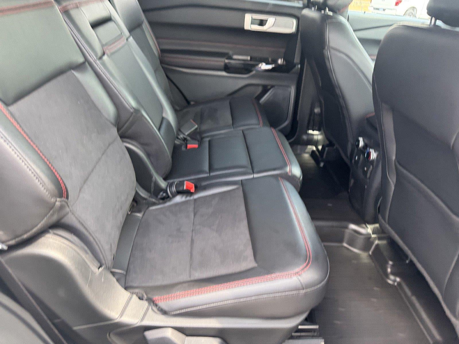 2024 Ford Explorer ST-Line