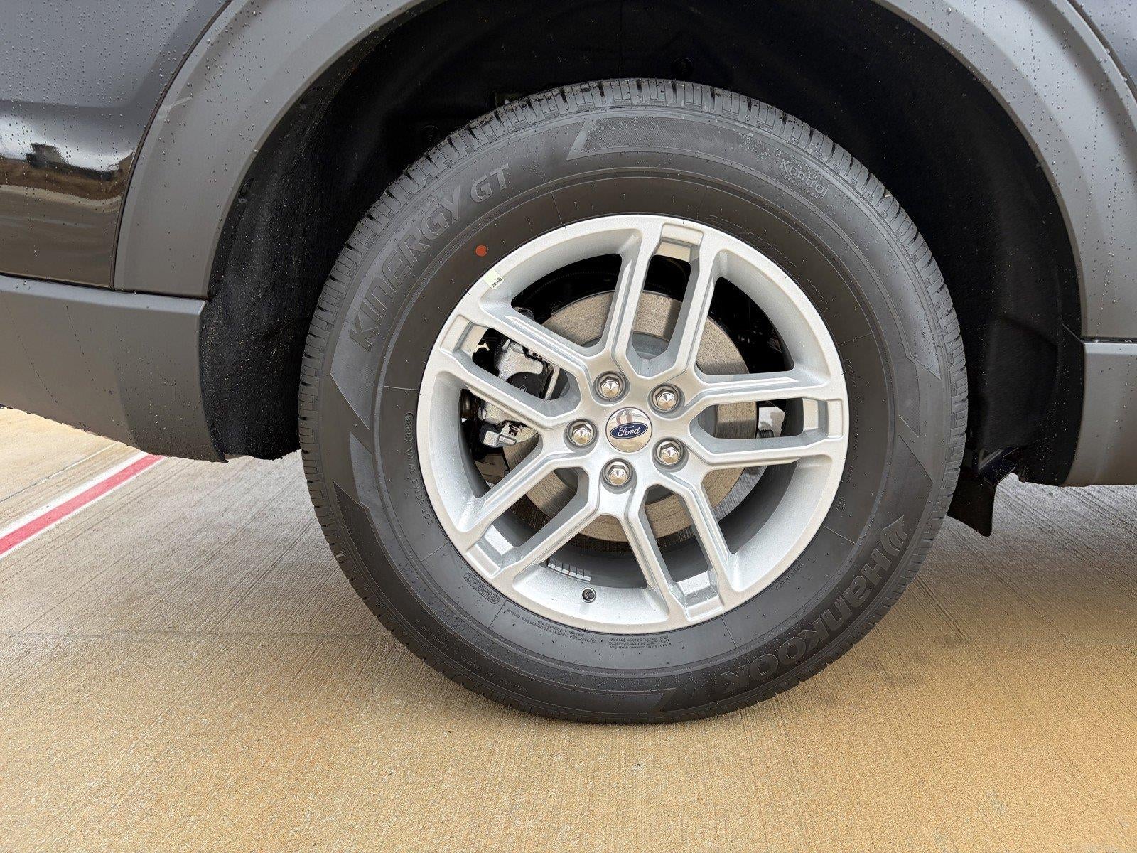 2027 Ford Explorer Active w/200A Pkg