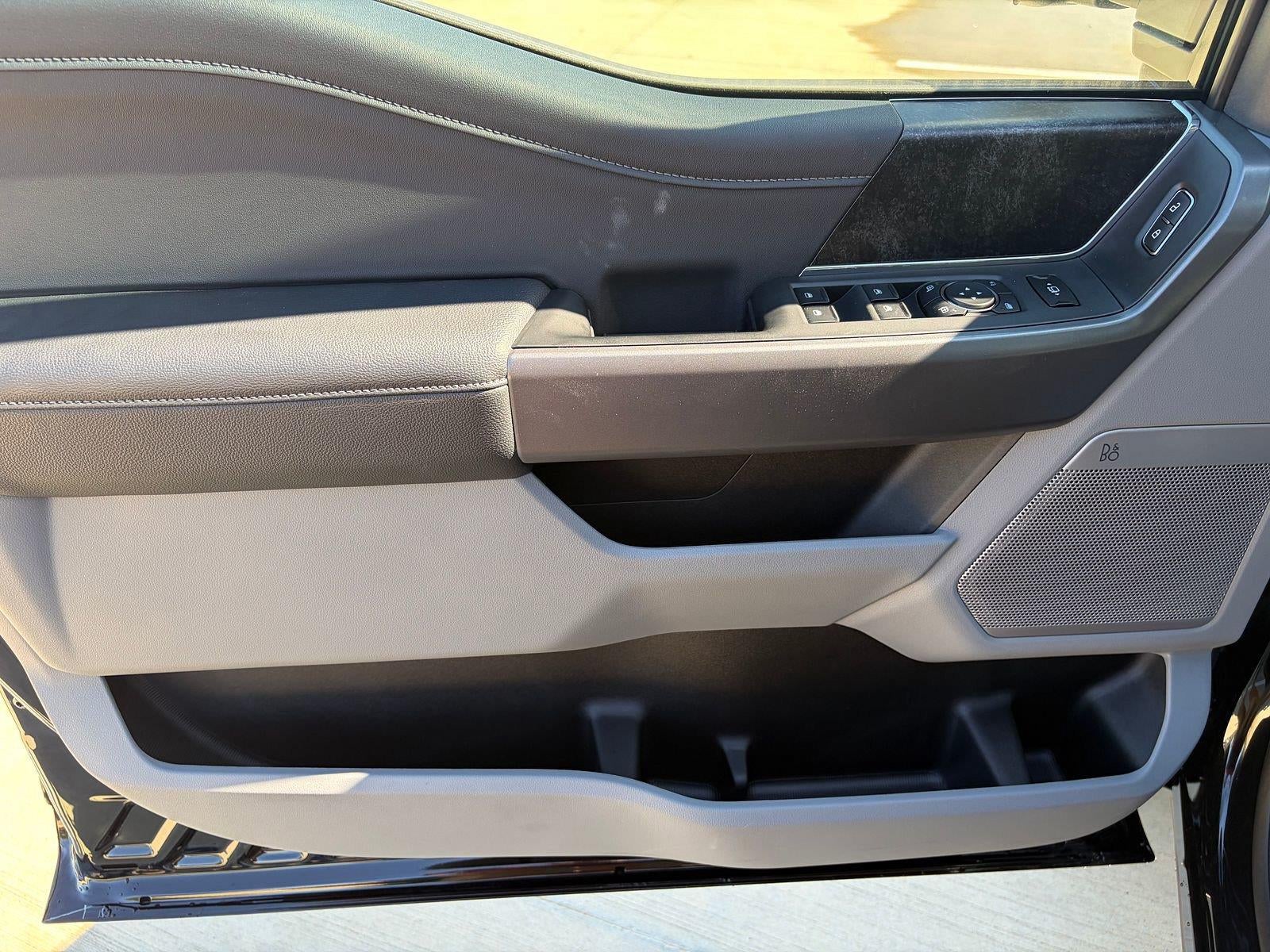 2027 Ford Super Duty F-250 SRW XLT