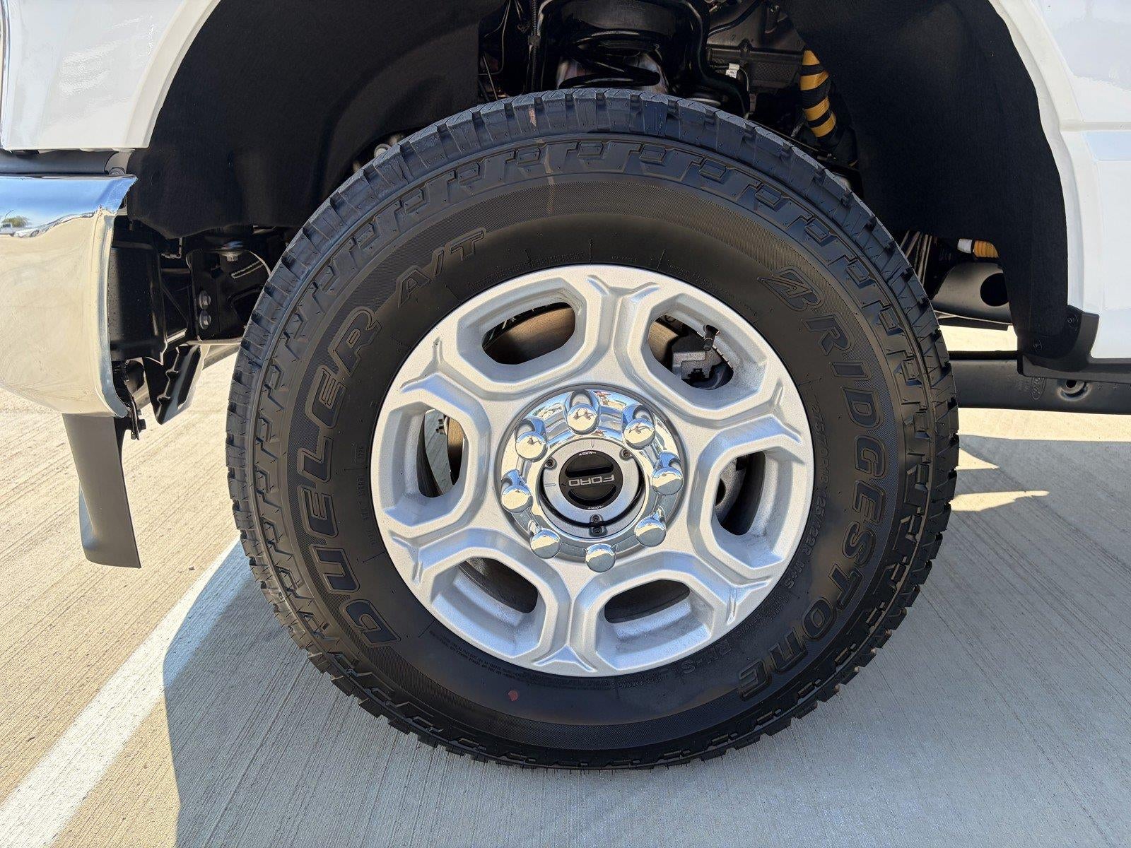 2027 Ford Super Duty F-250 SRW XLT