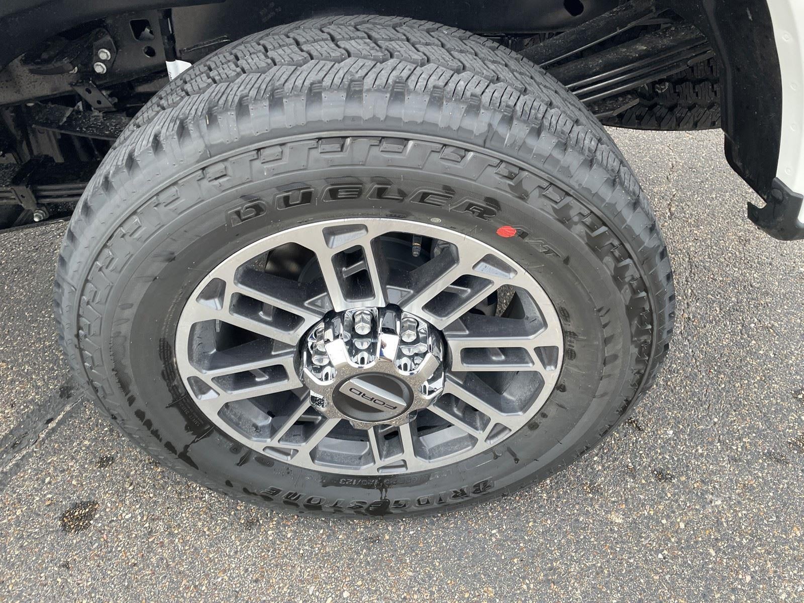 2026 Ford Super Duty F-250 SRW Platinum