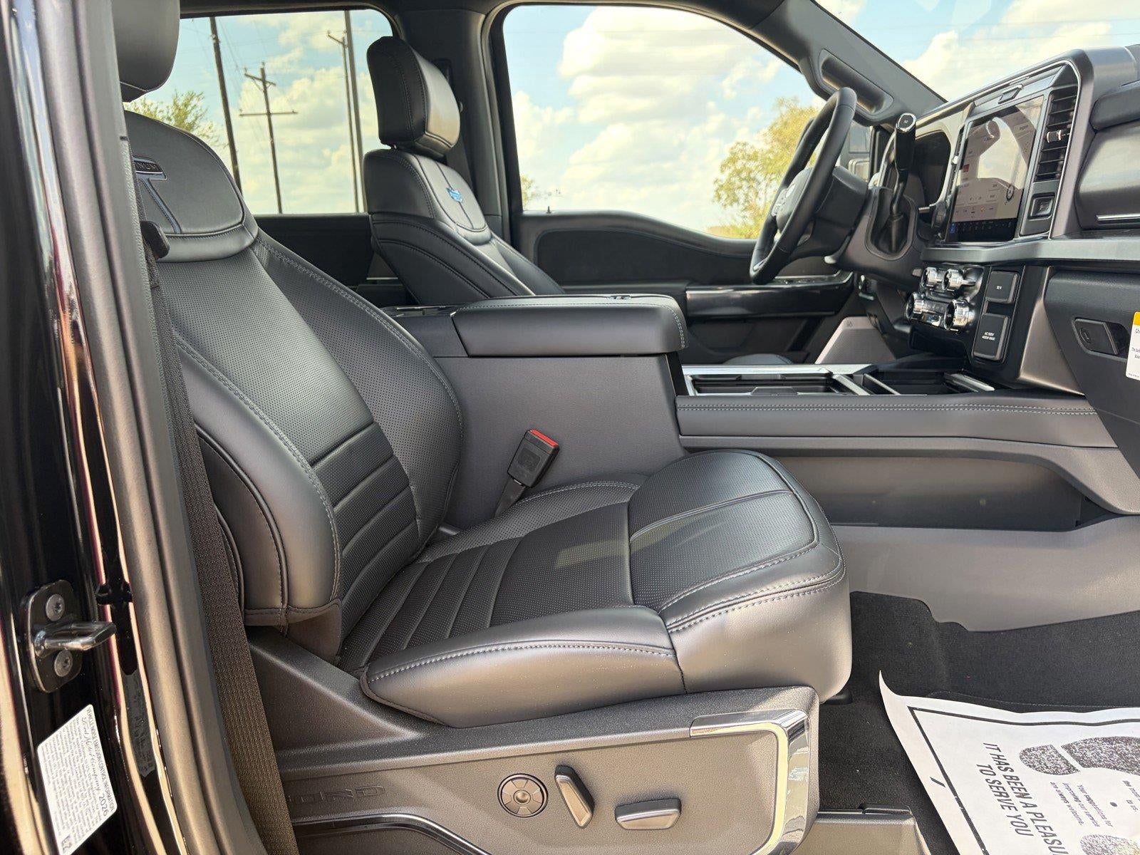 2026 Ford Super Duty F-250 SRW Platinum
