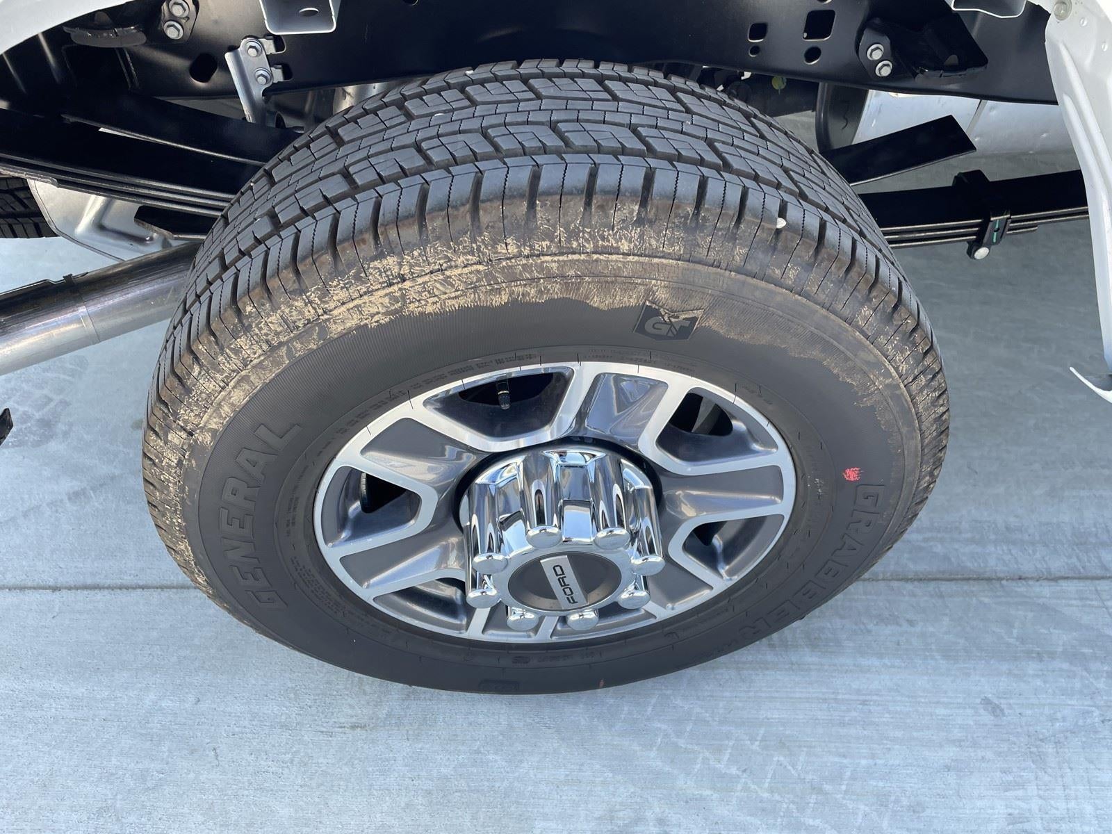 2026 Ford Super Duty F-350 SRW LARIAT