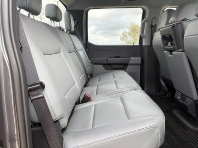 2027 Ford Super Duty F-350 SRW LARIAT