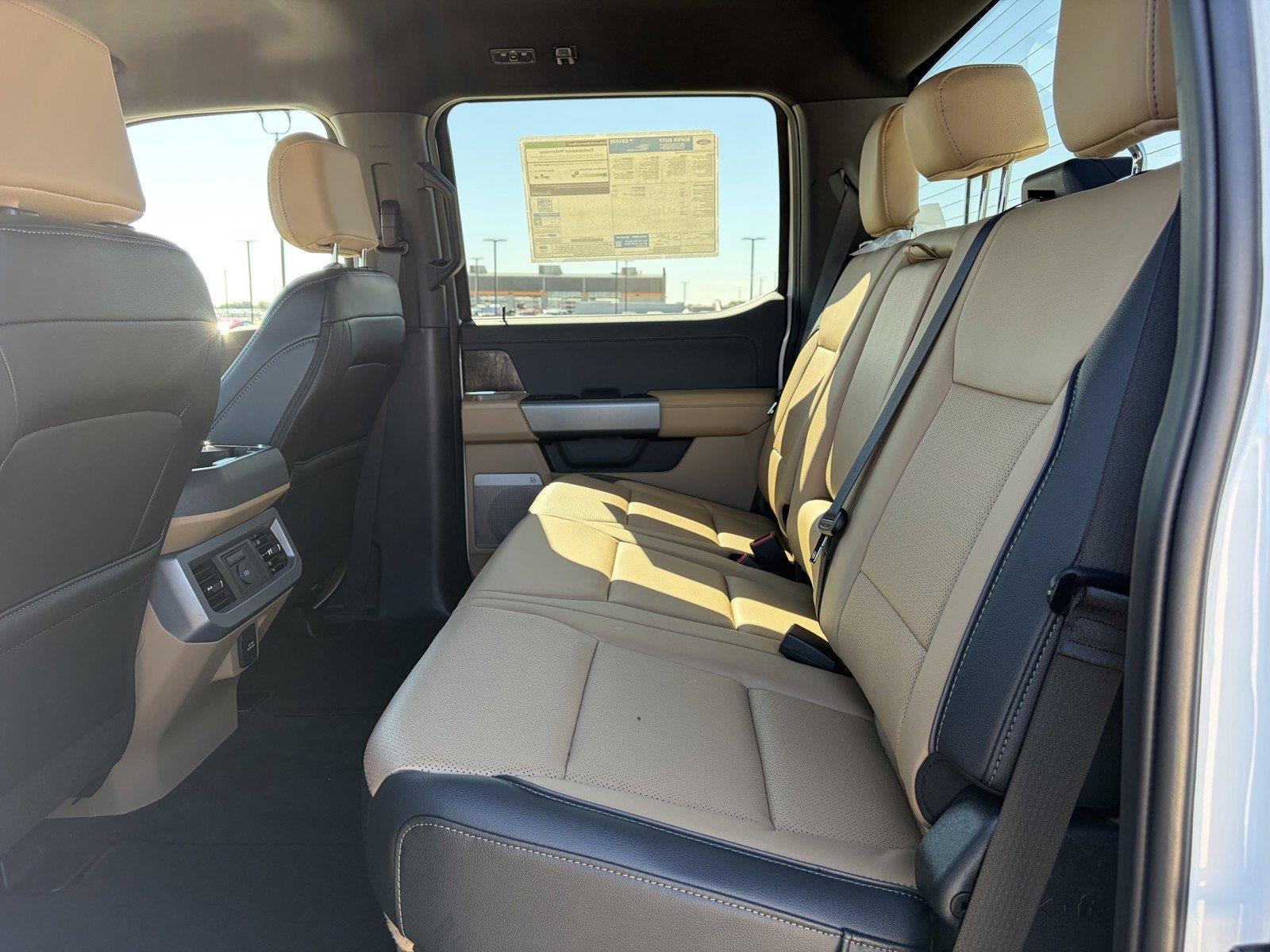 2027 Ford Super Duty F-350 SRW LARIAT