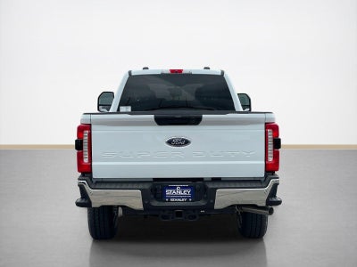 2026 Ford Super Duty F-350 SRW XLT