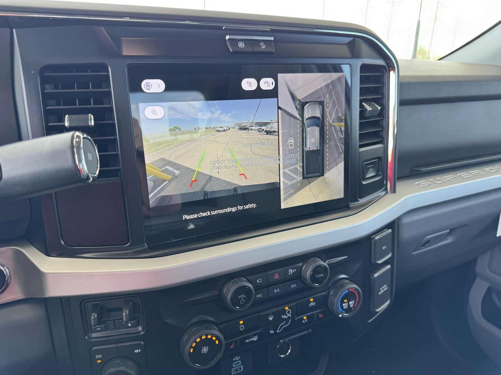 2026 Ford Super Duty F-350 SRW XLT