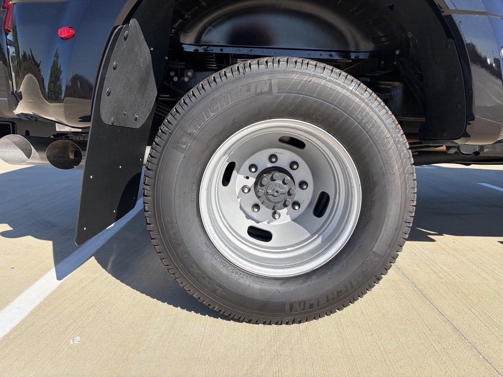 2026 Ford Super Duty F-350 DRW XLT