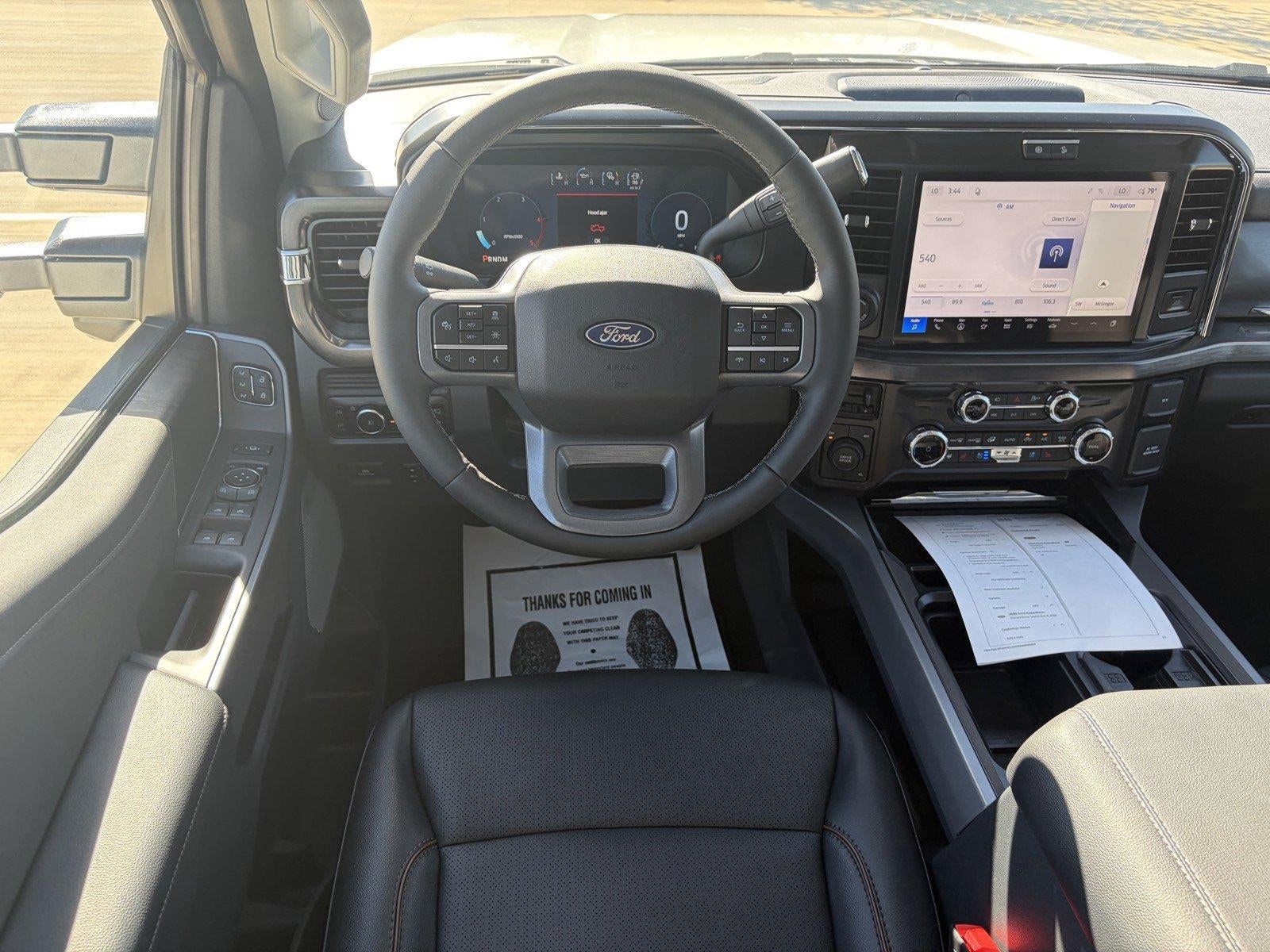 2027 Ford Super Duty F-350 DRW LARIAT