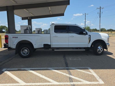 2024 Ford Super Duty F-350 DRW LARIAT