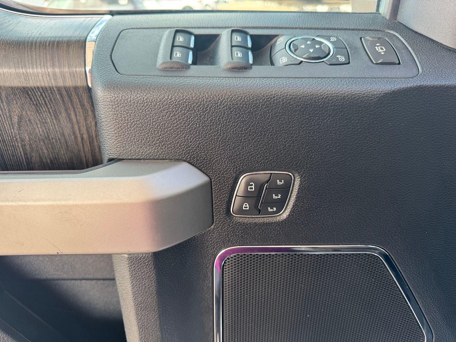 2021 Ford Super Duty F-350 DRW LARIAT