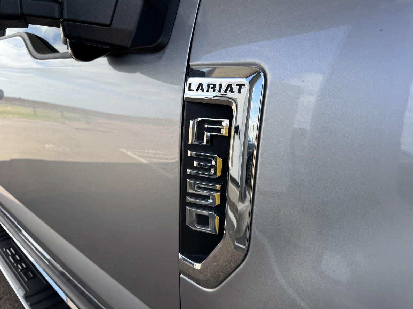 2021 Ford Super Duty F-350 DRW LARIAT