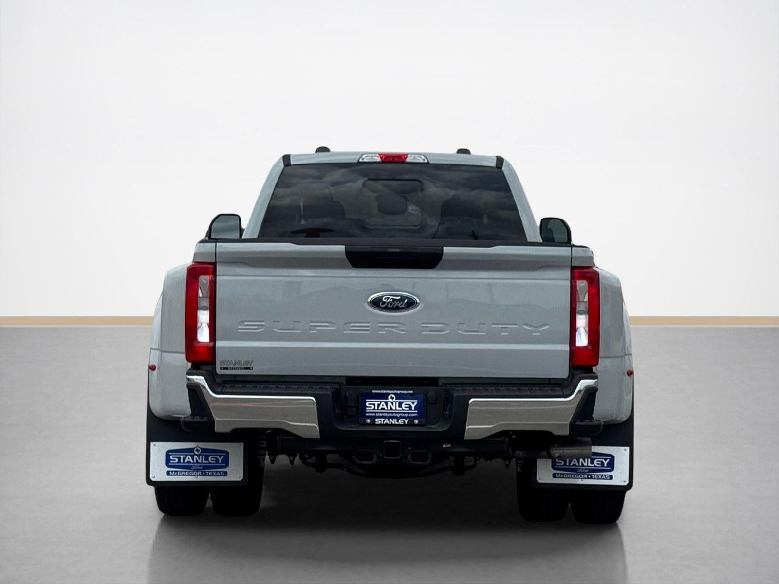 2026 Ford Super Duty F-350 DRW XLT