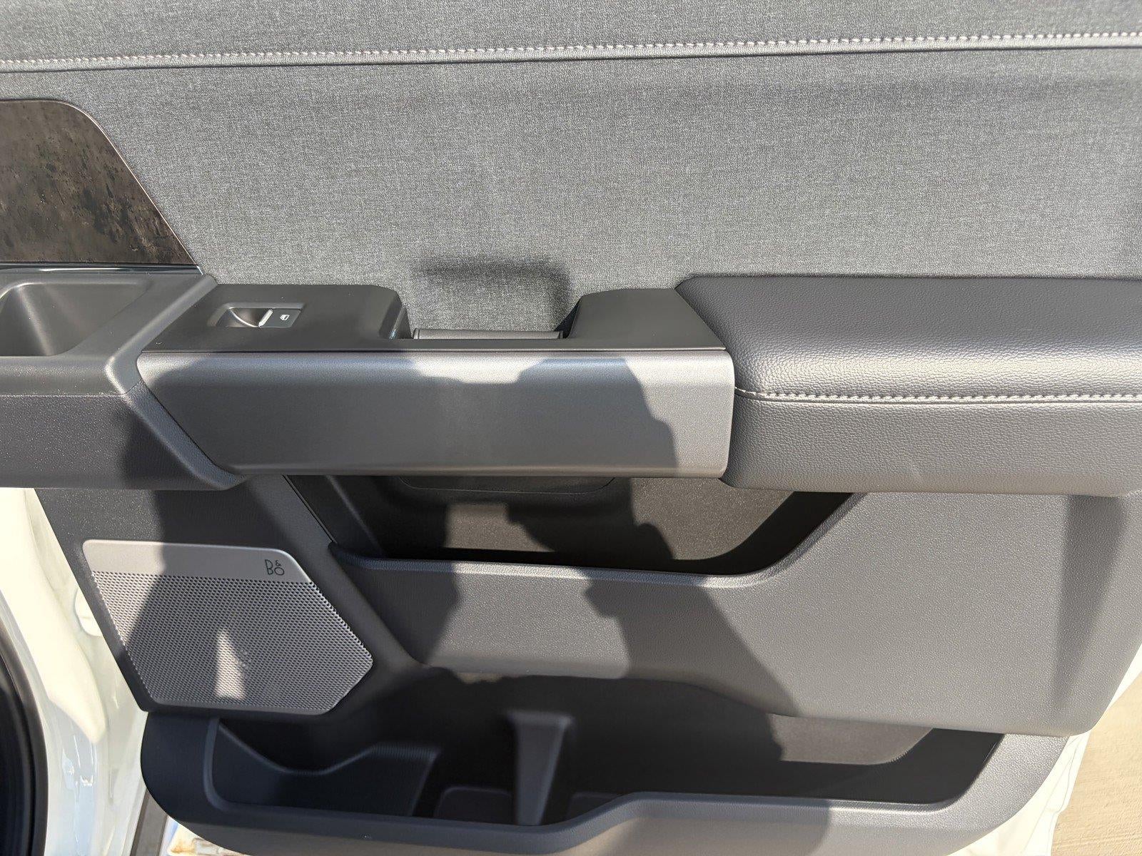 2026 Ford Super Duty F-350 DRW LARIAT