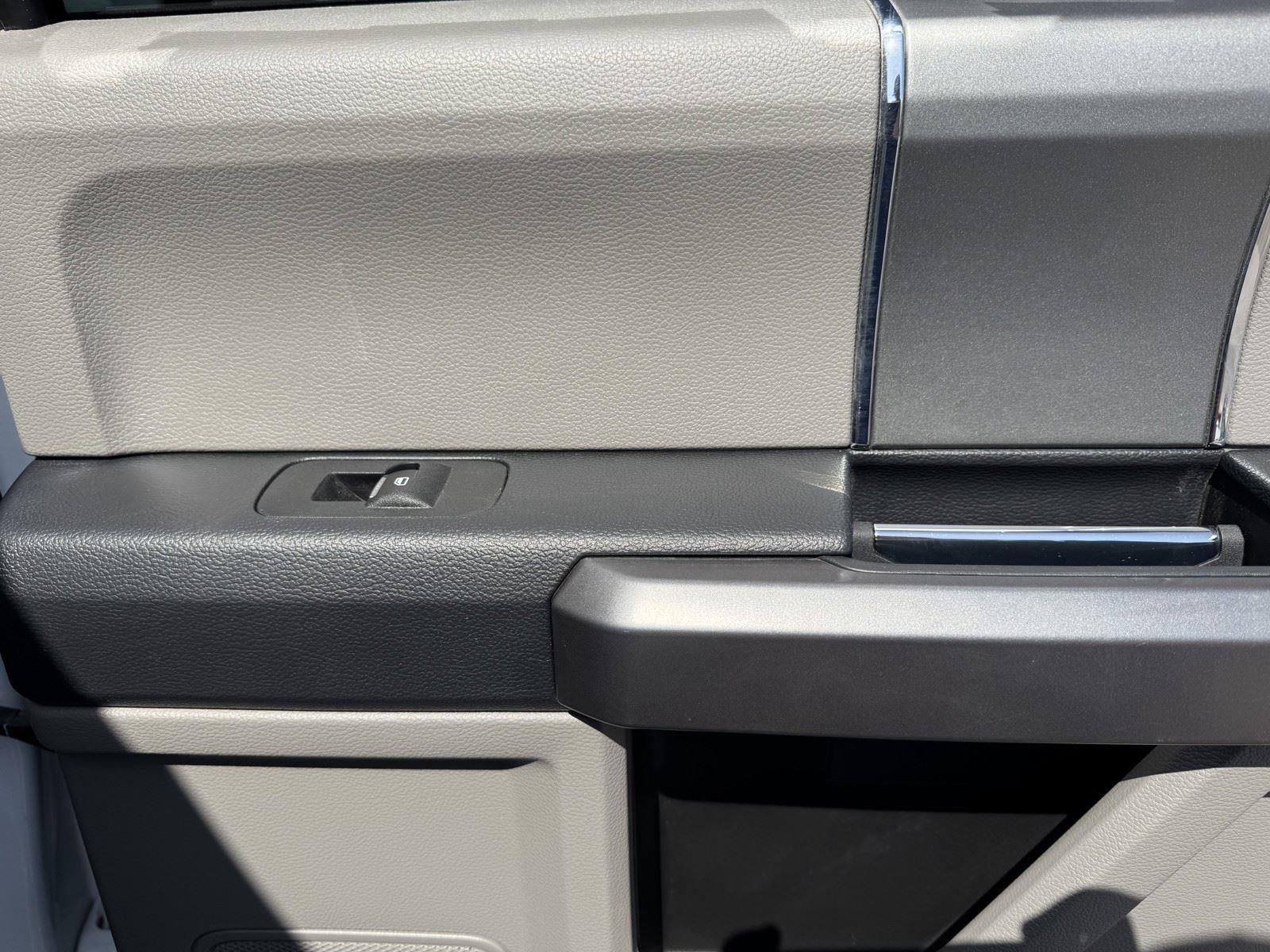 2022 Ford Super Duty F-350 DRW XLT