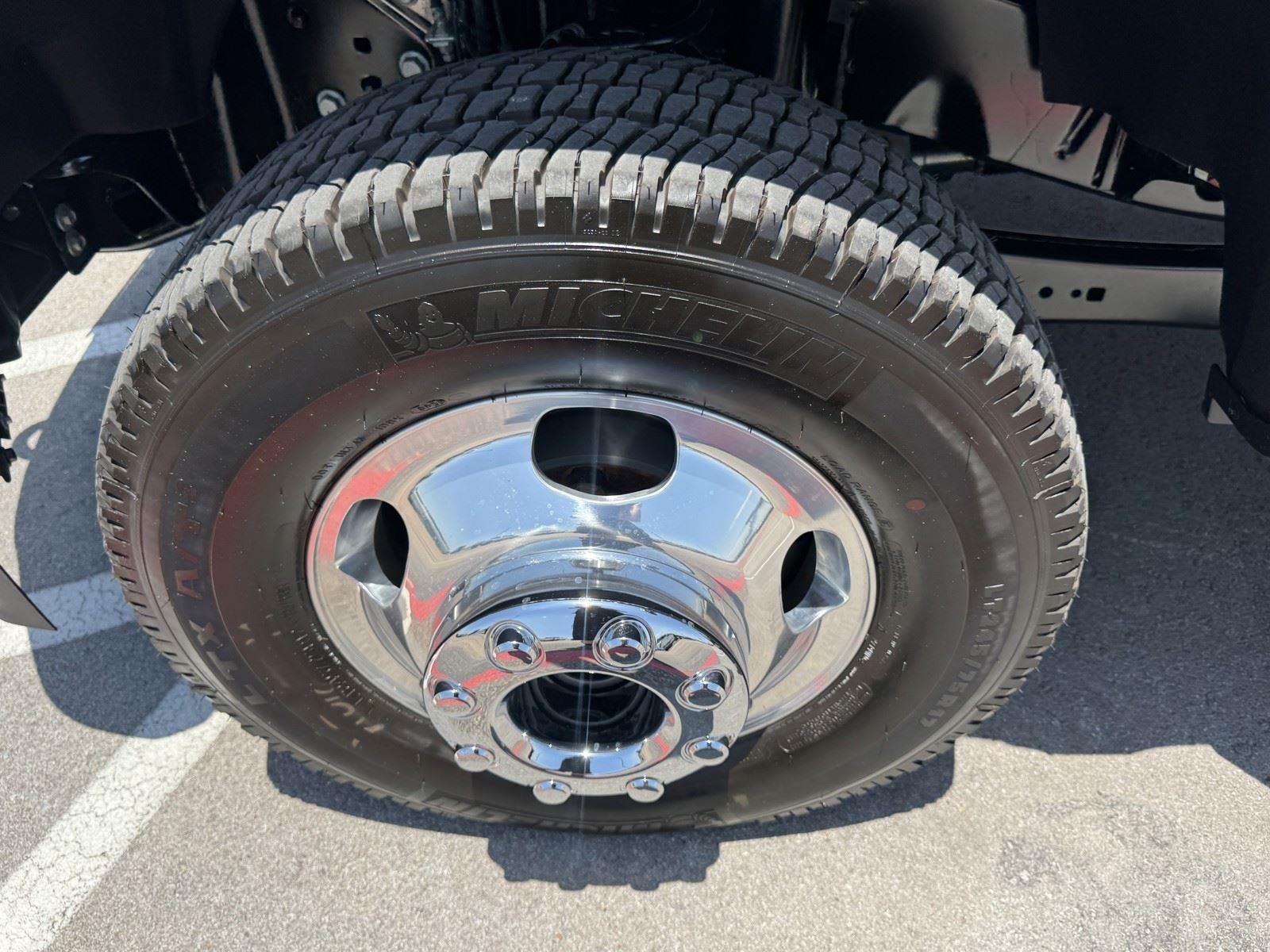 2026 Ford Super Duty F-350 DRW LARIAT