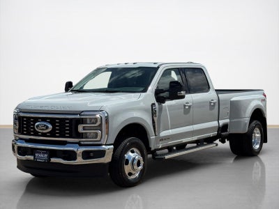 2026 Ford Super Duty F-350 DRW LARIAT