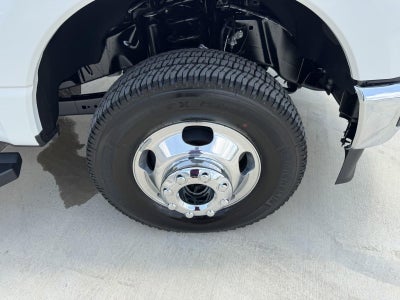 2026 Ford Super Duty F-350 DRW LARIAT