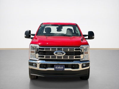 2027 Ford Super Duty F-350 SRW XLT