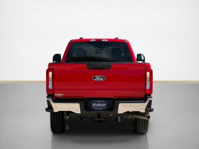 2027 Ford Super Duty F-350 SRW XLT
