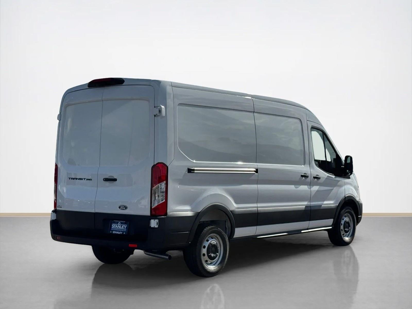 2026 Ford Transit Cargo Van T-250 148 MED RF 9150 GV