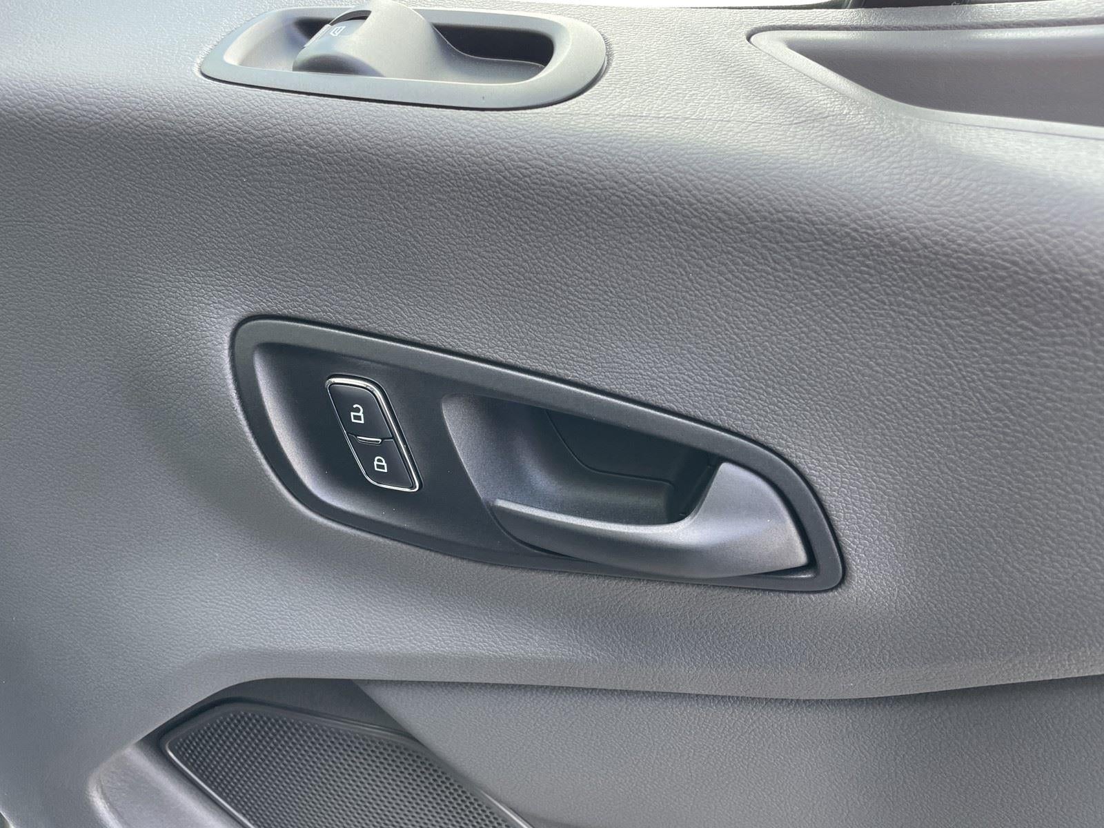 2026 Ford Transit Cargo Van T-250 148 MED RF 9150 GV