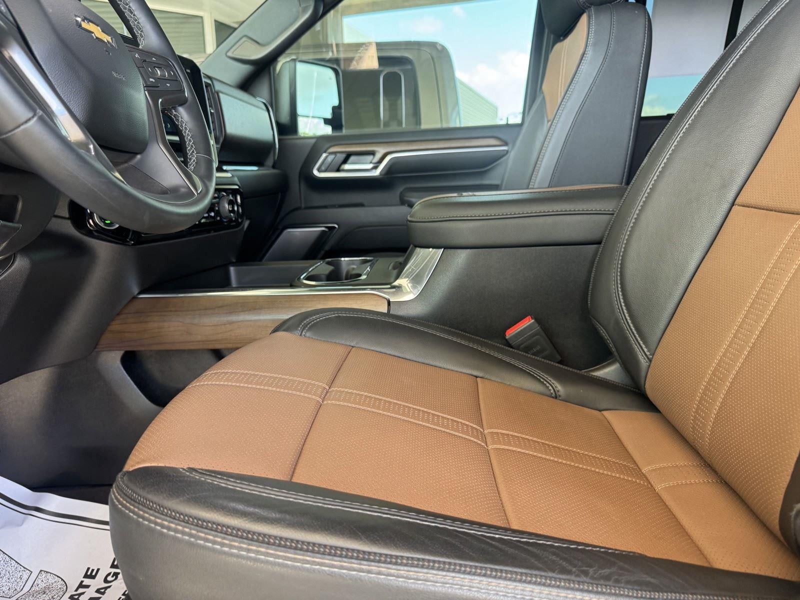 2024 Chevrolet Silverado 3500HD High Country