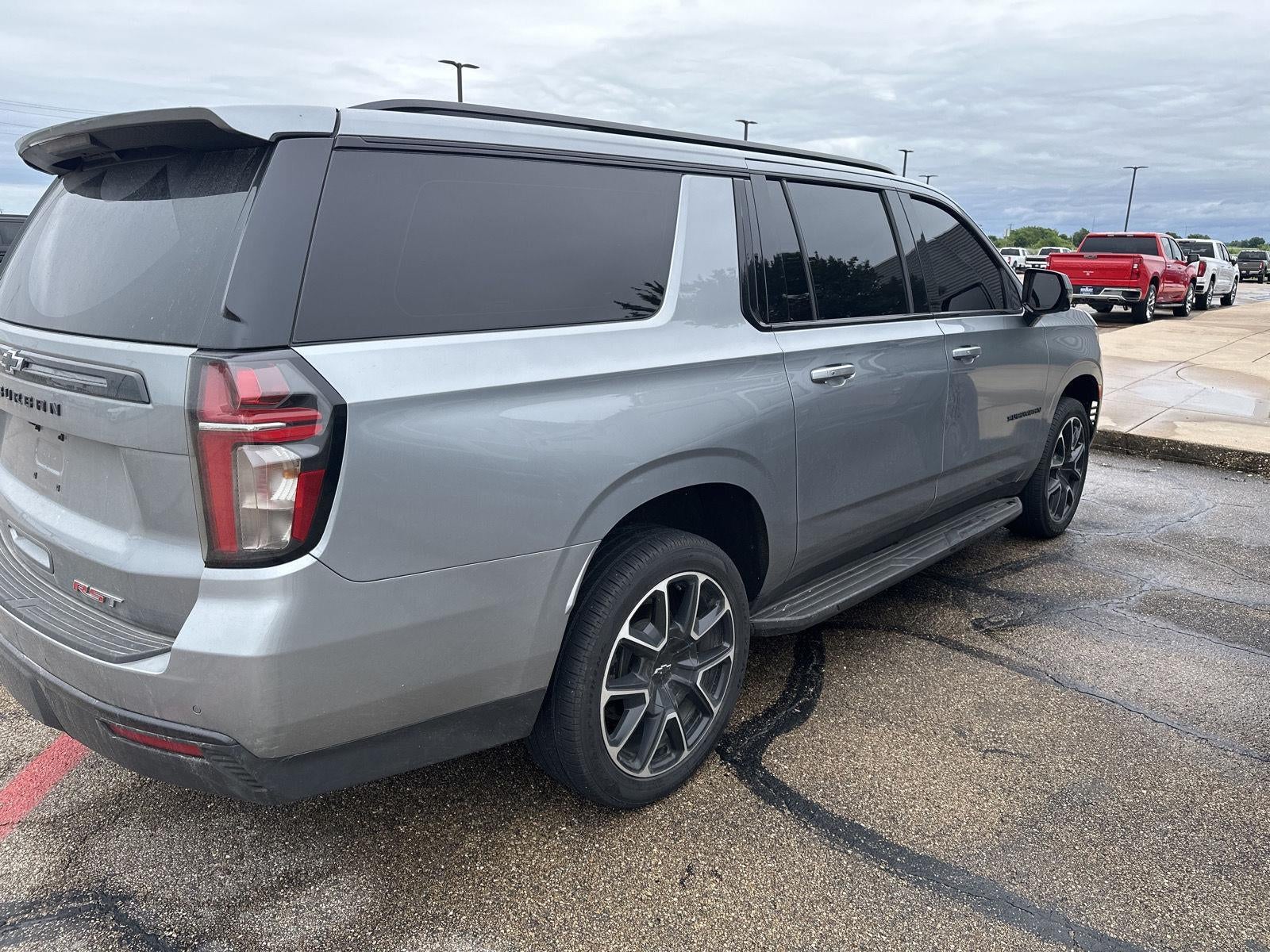 2024 Chevrolet Suburban RST