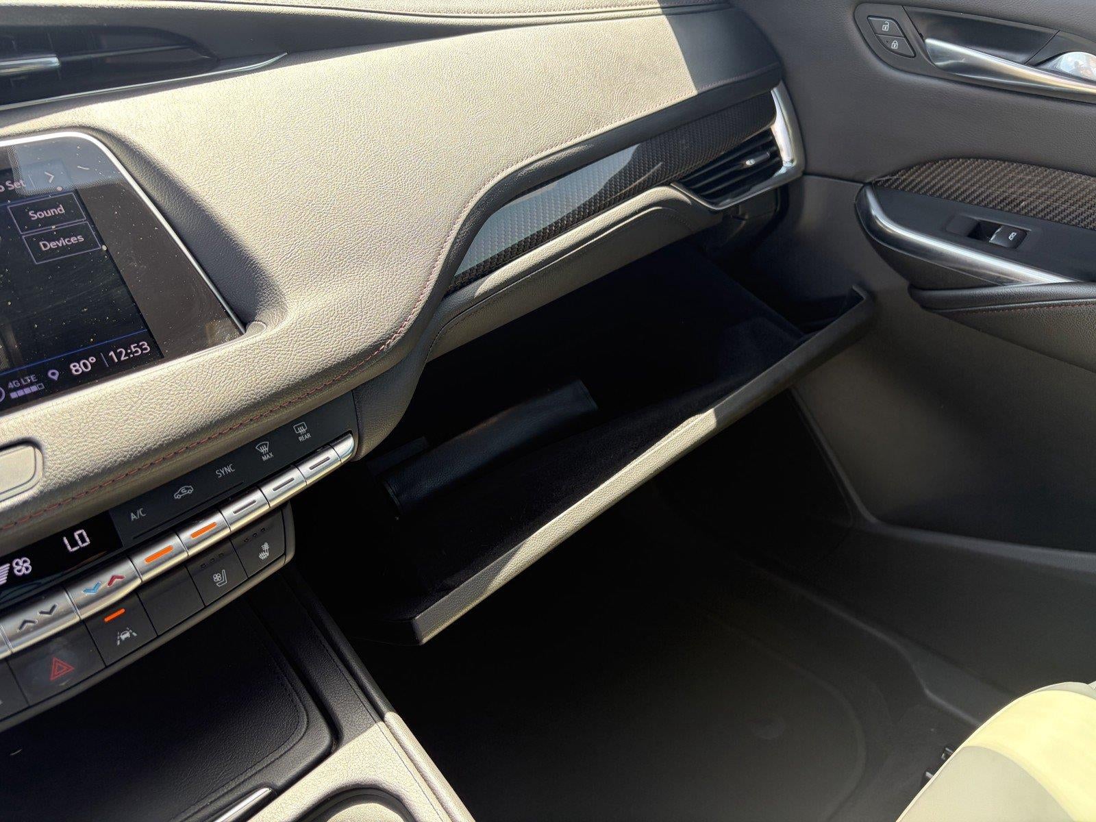 2022 Cadillac XT4 FWD Sport