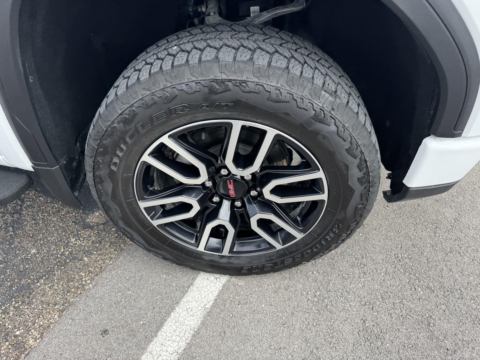 2025 GMC Sierra 1500 AT4