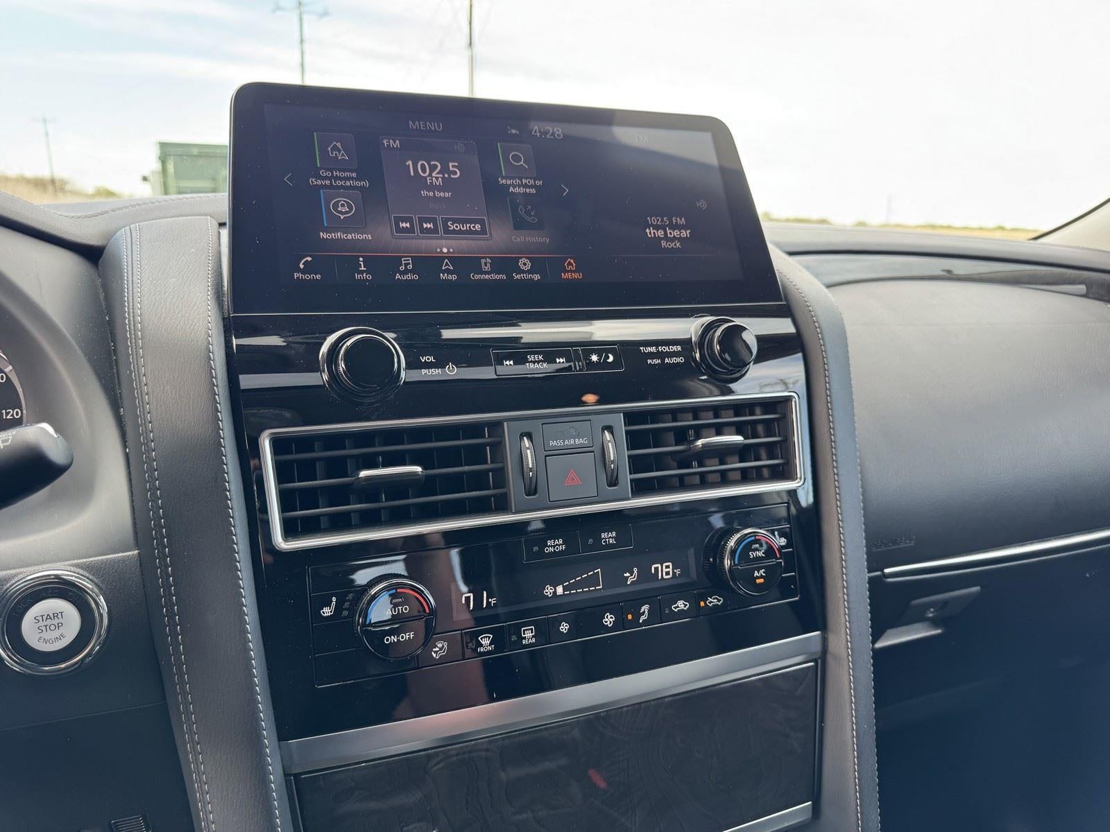 2024 INFINITI QX80 LUXE