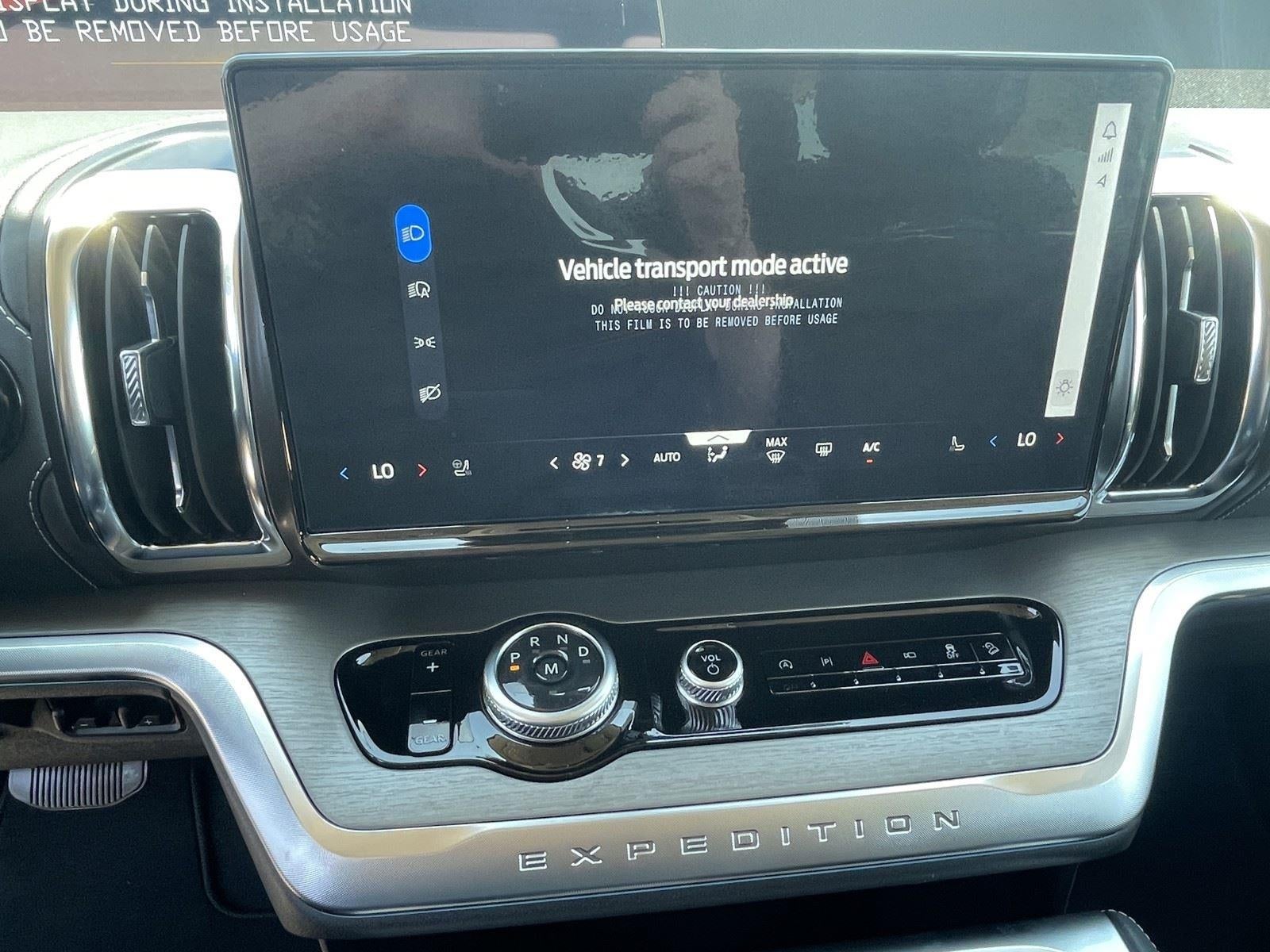 2026 Ford Expedition Platinum®