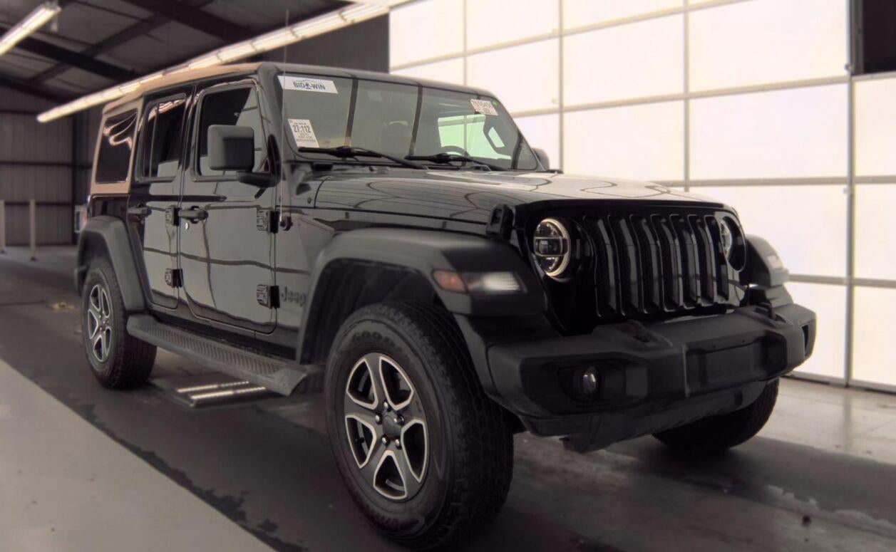 2020 Jeep Wrangler Unlimited Black and Tan