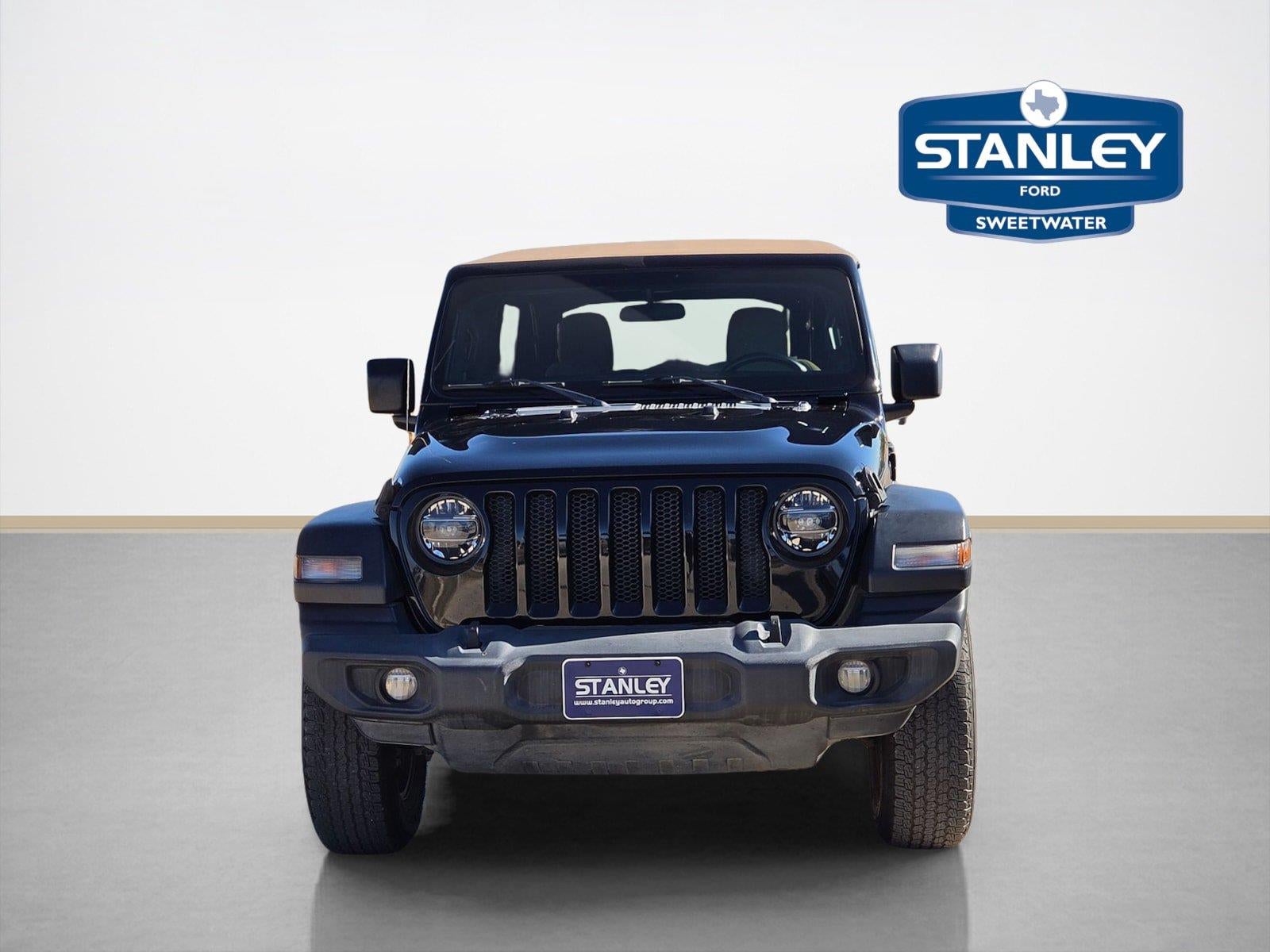 2020 Jeep Wrangler Unlimited Black and Tan