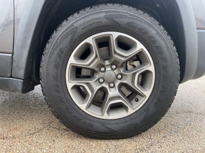 2020 Jeep Cherokee Trailhawk