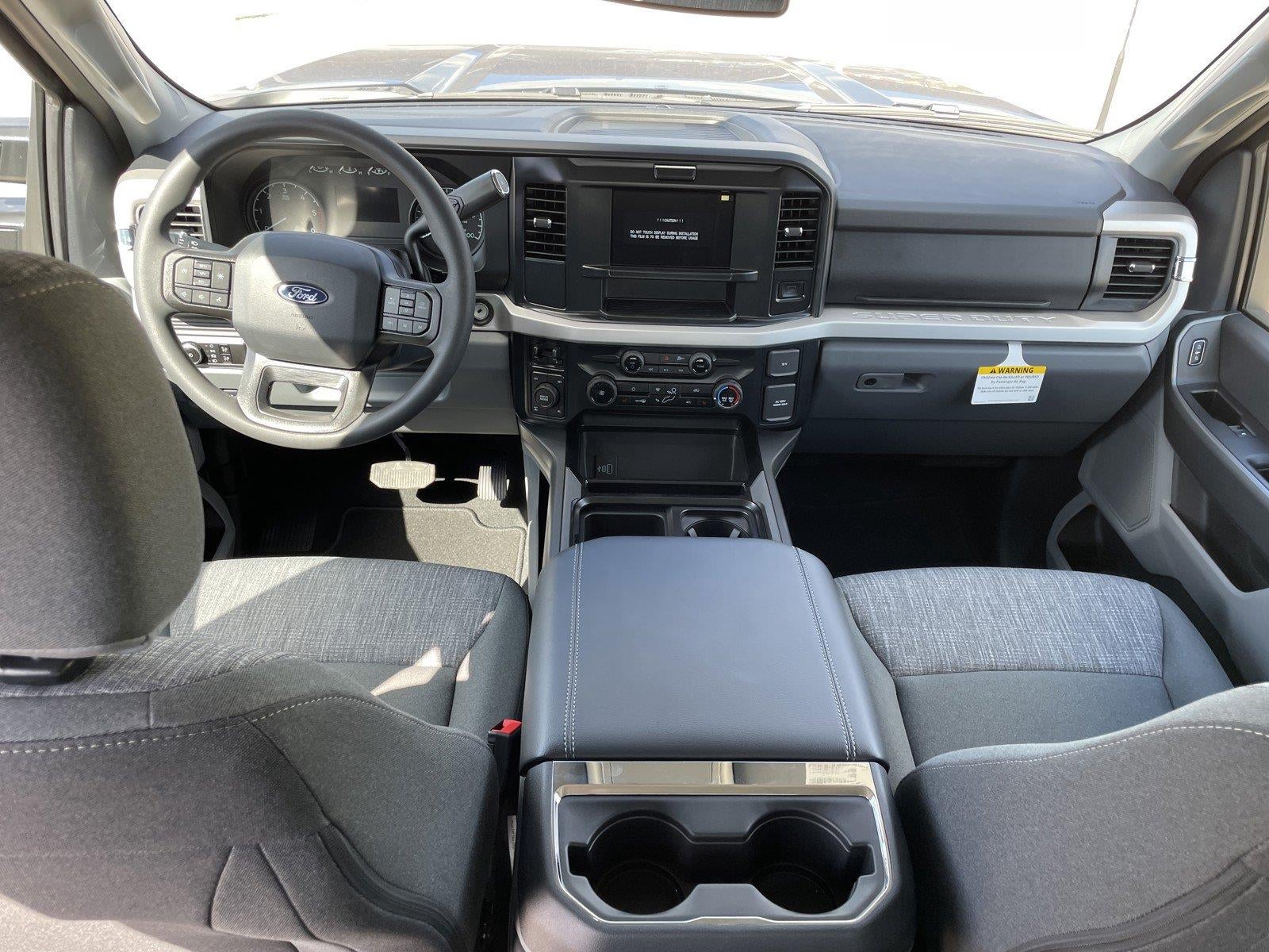 2027 Ford Super Duty F-350 SRW XL