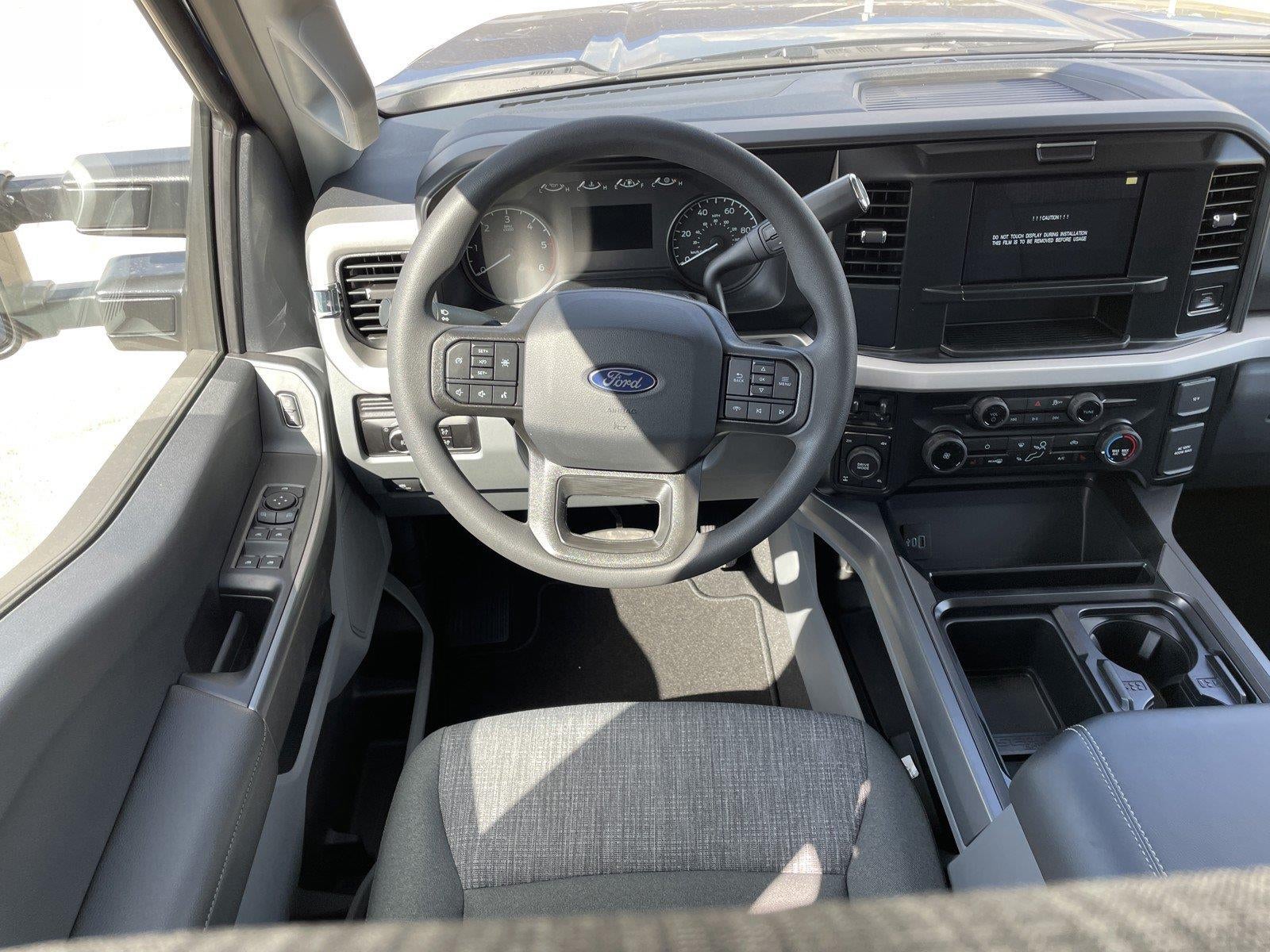 2027 Ford Super Duty F-350 SRW XL